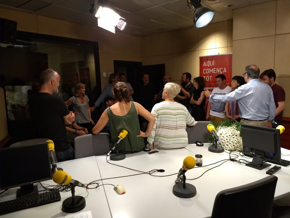 Después de la despedida, Gemma charla con parte de la redacción de Radio Barcelona Después de la despedida, Gemma charla con parte de la redacción de Radio Barcelona