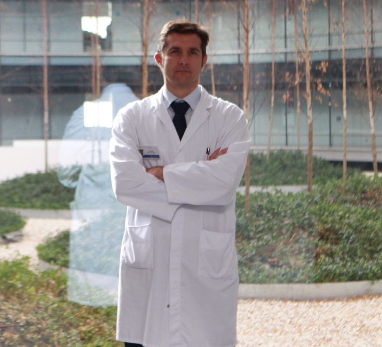El doctor Miguel Sánchez Encinas, jefe de Servicio de Urología del Hospital Universitario Rey Juan Carlos de Móstoles