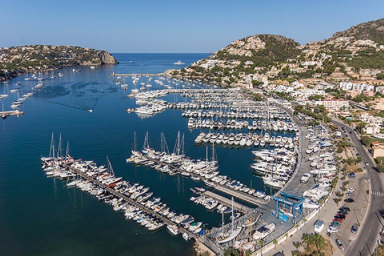 hipótesis brecha golf Dos heridos en el incendio de varias embarcaciones en Port d'Andratx | Radio  Mallorca | Hora 14 Baleares | Cadena SER