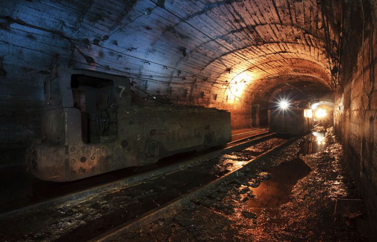 Interior de una mina de carbón