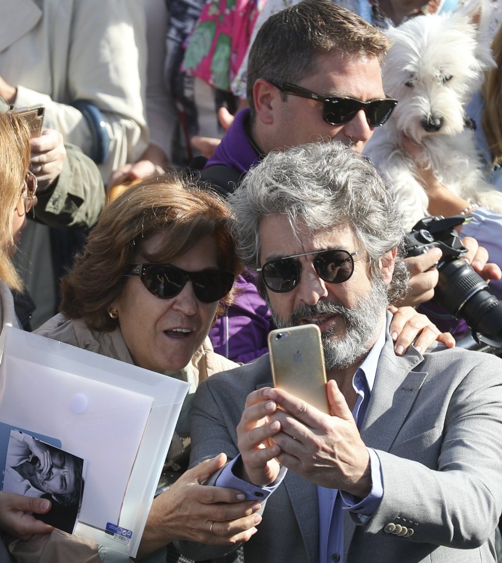 El actor argentino Ricardo Darín, atiende a sus admiradores hoy San Sebastián El actor argentino Ricardo Darín, atiende a sus admiradores hoy San Sebastián