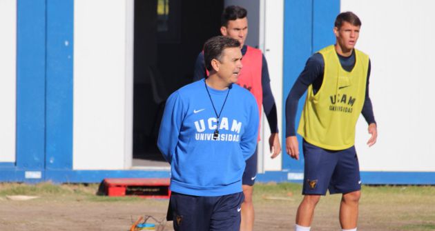 Real Murcia y Cartagena viajan en cuadro a Extremadura y Campos debuta en el UCAM