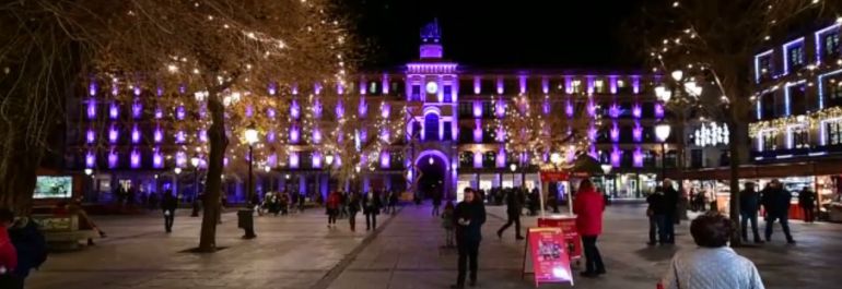 El ayuntamiento de Toledo realiza las primeras pruebas de la nueva iluminación de la Plaza de Zocodover 