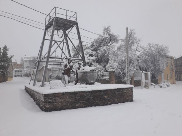 Tras la nieve, llegan las temperaturas extremas en la Sierra Norte de Guadalajara: Tras la nieve llega el frío a la Sierra Norte de Guadalajara