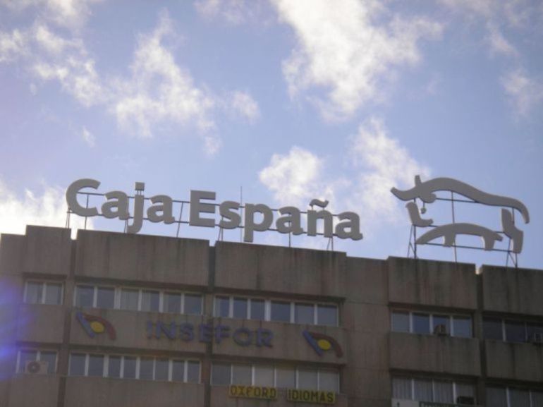 Las defensas de los exconsejeros mantienen paralizado el 'caso Caja España'