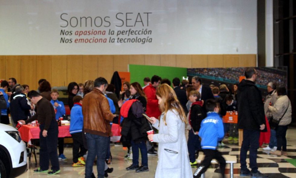 La Copa del Rey en Elda: FOTOGALERÍA | La Copa del Rey pasó por SEAT - Hugo Motor de Elda-Petrer La Copa del Rey en Elda: FOTOGALERÍA | La Copa del Rey pasó por SEAT - Hugo Motor de Elda-Petrer
