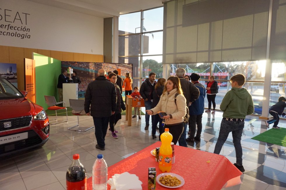 La Copa del Rey en Elda: FOTOGALERÍA | La Copa del Rey pasó por SEAT - Hugo Motor de Elda-Petrer La Copa del Rey en Elda: FOTOGALERÍA | La Copa del Rey pasó por SEAT - Hugo Motor de Elda-Petrer