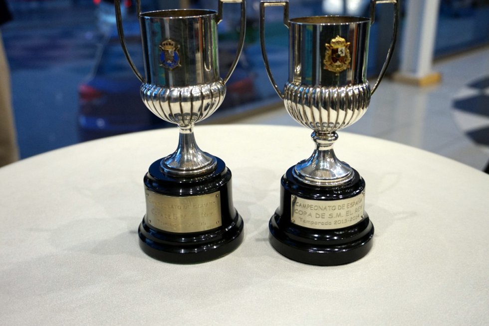 La Copa del Rey en Elda: FOTOGALERÍA | La Copa del Rey pasó por SEAT - Hugo Motor de Elda-Petrer La Copa del Rey en Elda: FOTOGALERÍA | La Copa del Rey pasó por SEAT - Hugo Motor de Elda-Petrer