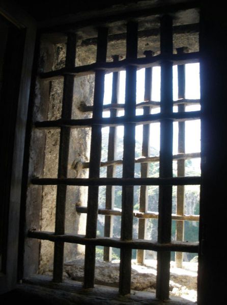Reja de la antigua cárcel del Corregidor de Cuenca que aún se conserva.