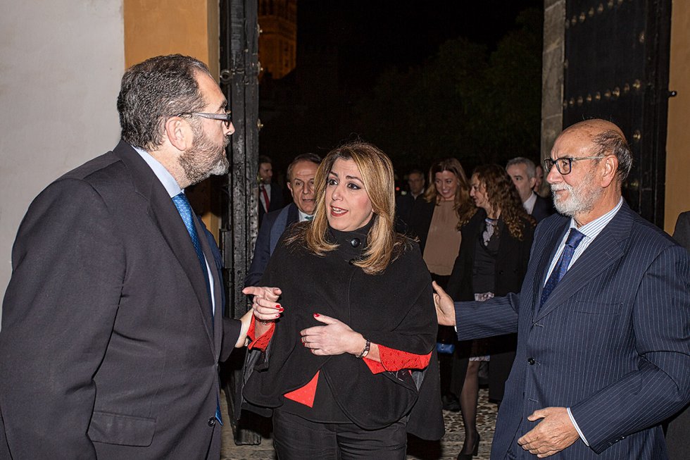 De izquierda a derecha, Antonio Hernández Rodicio, Susana Díaz y Bernardo Bueno De izquierda a derecha, Antonio Hernández Rodicio, Susana Díaz y Bernardo Bueno