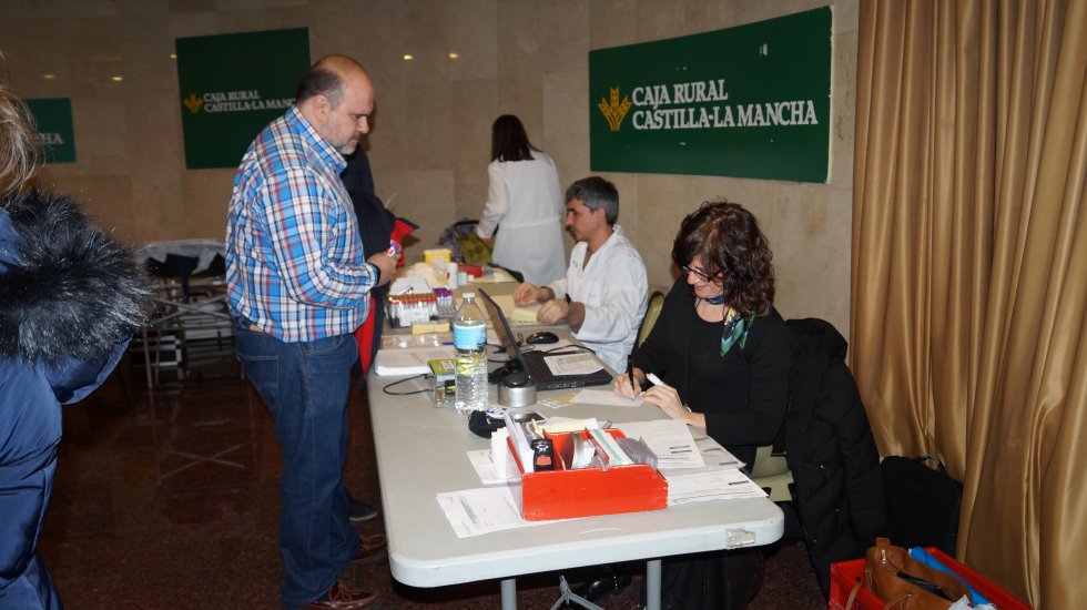 10º Maratón de Donantes de Sangre de la Cadena SER de Toledo, en colaboración con la Hermandad de Donantes de Sangre y Caja Rural de Castilla-La Mancha 10º Maratón de Donantes de Sangre de la Cadena SER de Toledo, en colaboración con la Hermandad de Donantes de Sangre y Caja Rural de Castilla-La Mancha