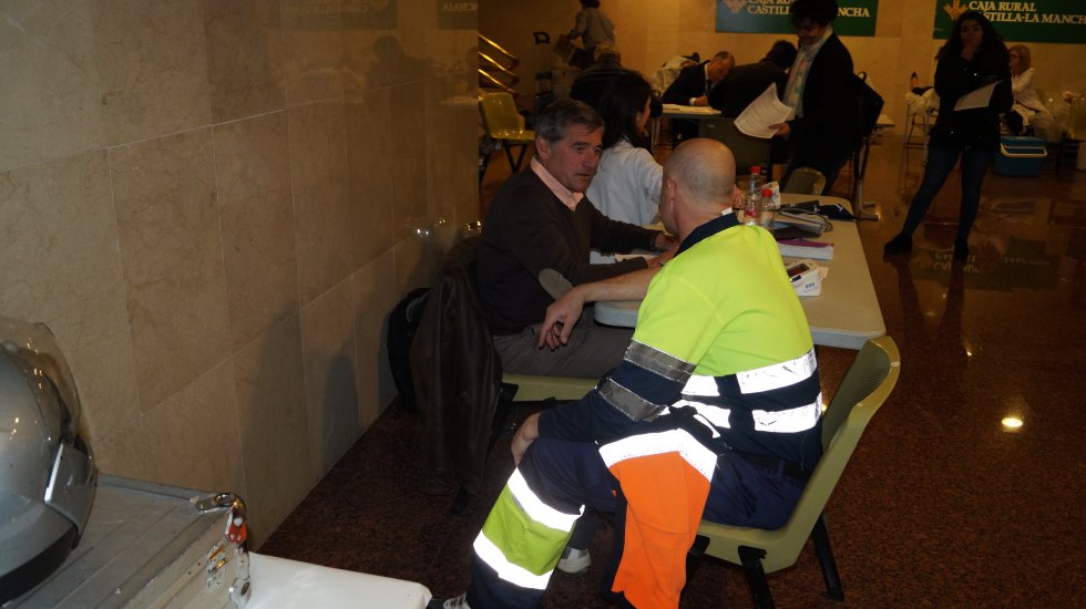 10º Maratón de Donantes de Sangre de la Cadena SER de Toledo, en colaboración con la Hermandad de Donantes de Sangre y Caja Rural de Castilla-La Mancha 10º Maratón de Donantes de Sangre de la Cadena SER de Toledo, en colaboración con la Hermandad de Donantes de Sangre y Caja Rural de Castilla-La Mancha