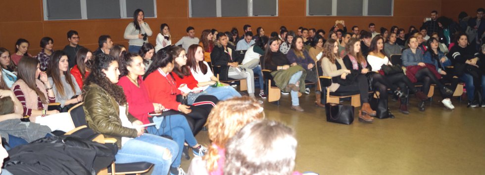 Aquí tienes las mejores imágenes de 'LOS40 en la Universidad' con Tony Aguilar Aquí tienes las mejores imágenes de 'LOS40 en la Universidad' con Tony Aguilar