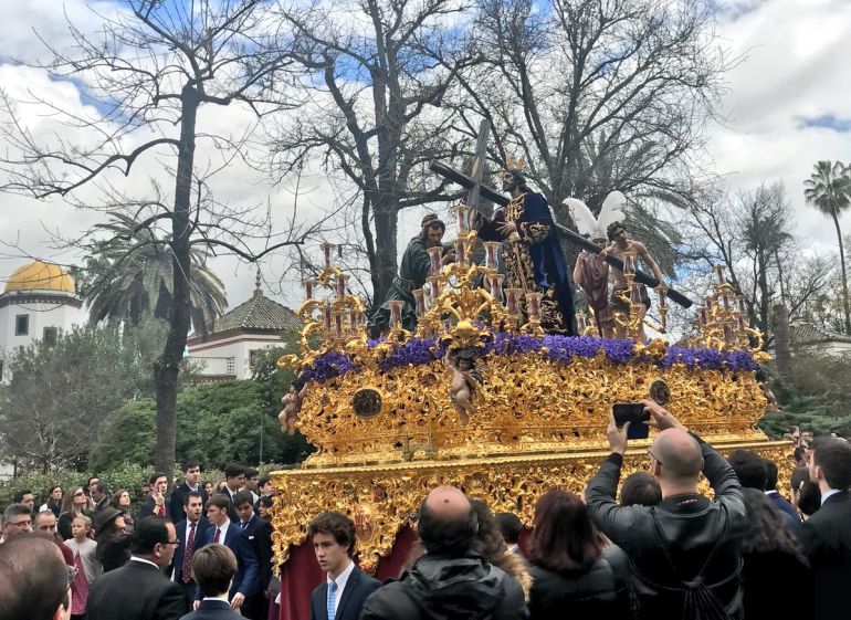 La Paz sale con una hora de retraso | Radio Sevilla ...