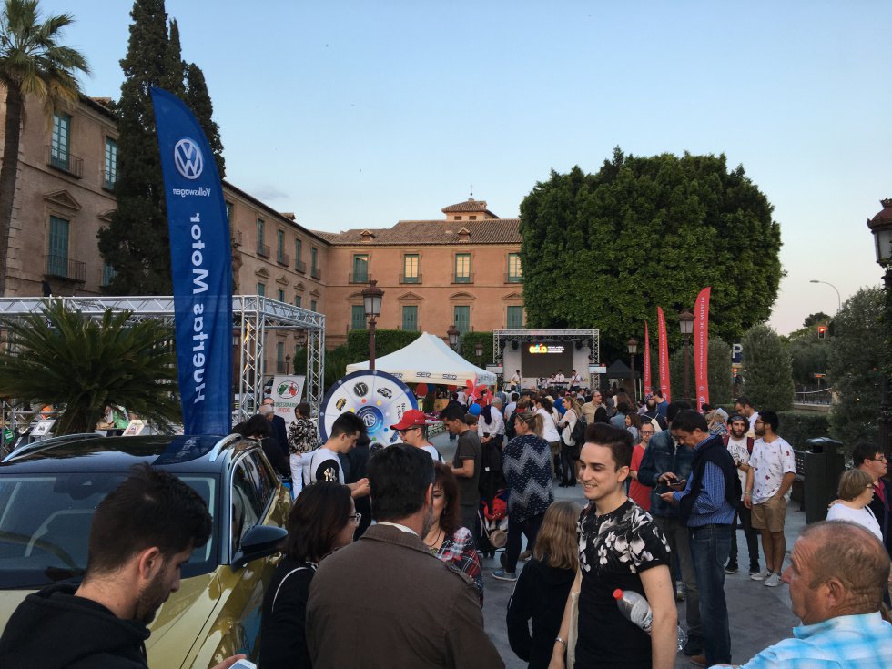 El público también ha podido disfrutar de la oferta de ocio en los diferentes stands de Actúa Murcia 2018 El público también ha podido disfrutar de la oferta de ocio en los diferentes stands de Actúa Murcia 2018