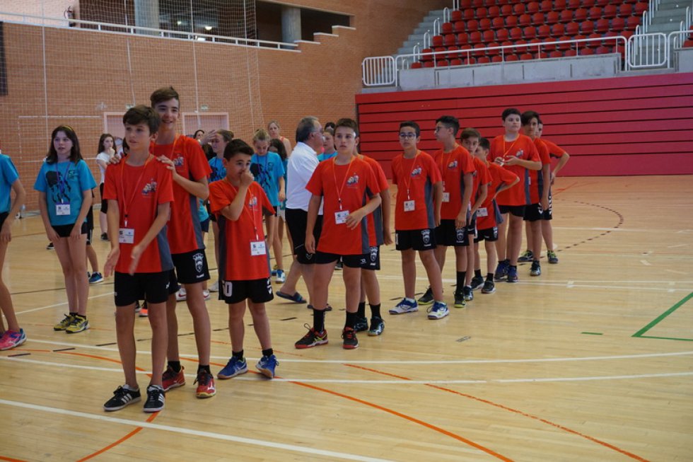 Torneo Internacional de balonmano de Elda: FOTOGALERÍA | XVII Elda Handball Cup - Presentación (II) Torneo Internacional de balonmano de Elda: FOTOGALERÍA | XVII Elda Handball Cup - Presentación (II)