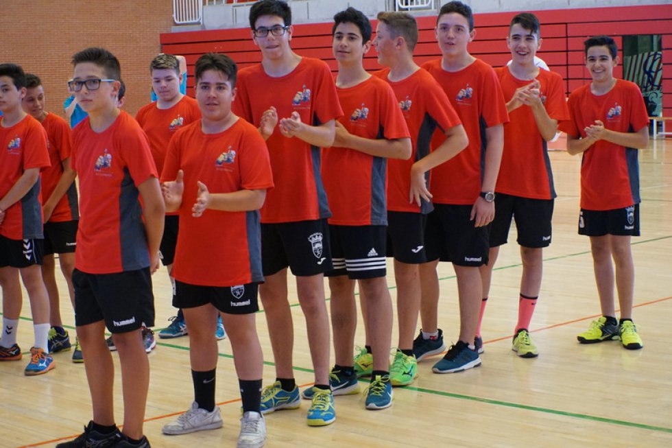 Torneo Internacional de balonmano de Elda: FOTOGALERÍA | XVII Elda Handball Cup - Presentación (II) Torneo Internacional de balonmano de Elda: FOTOGALERÍA | XVII Elda Handball Cup - Presentación (II)