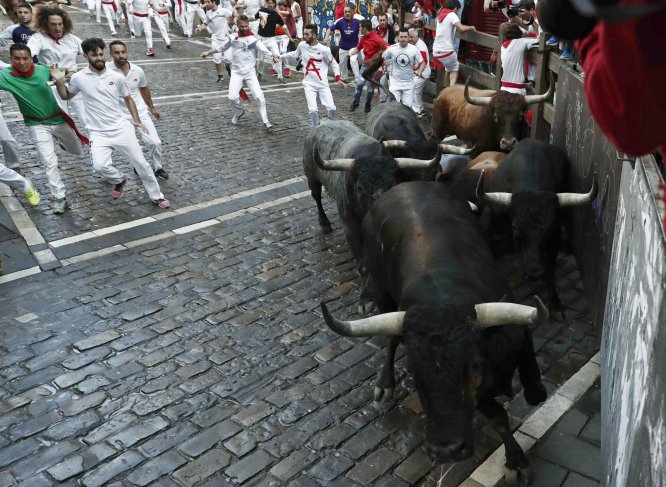 Último encierro de sanfermines en imágenes Último encierro de sanfermines en imágenes