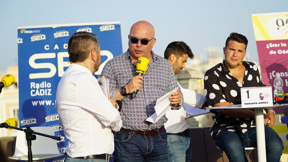 El concejal David Navarro representó al Ayuntamiento de Cádiz en un cuestionario que se interesó por la familia de Paco Alba El concejal David Navarro representó al Ayuntamiento de Cádiz en un cuestionario que se interesó por la familia de Paco Alba