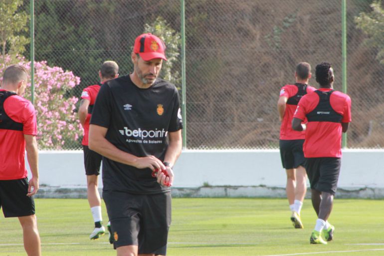 Vicente Moreno: La victoria no es lo más importante Vicente Moreno renueva con el Mallorca por tres temporadas