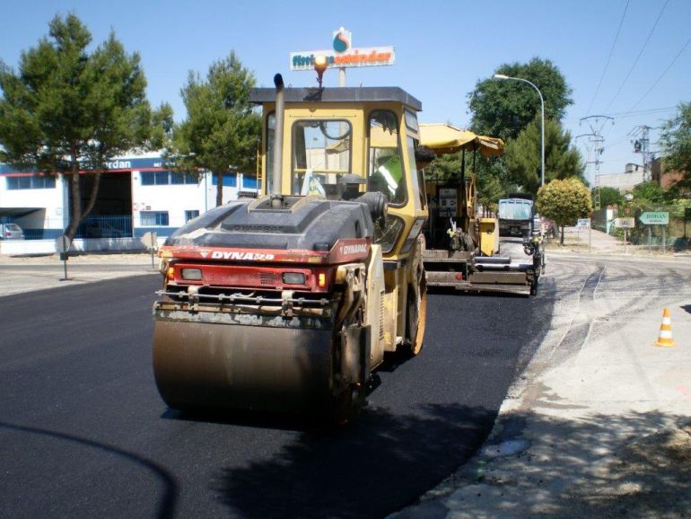 Comienza la 'Operación asfalto' en el Polígono Industrial de Campollano