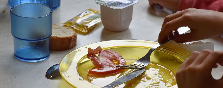 A Coruña: Más de 1.600 alumnos cuentan con una beca comedor durante ... A Coruña: Más de 1.600 alumnos cuentan con una beca comedor durante ...