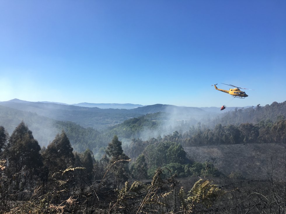 Incendio Mondariz: Así es la huella que dejó el incendio de Mondariz Incendio Mondariz: Así es la huella que dejó el incendio de Mondariz
