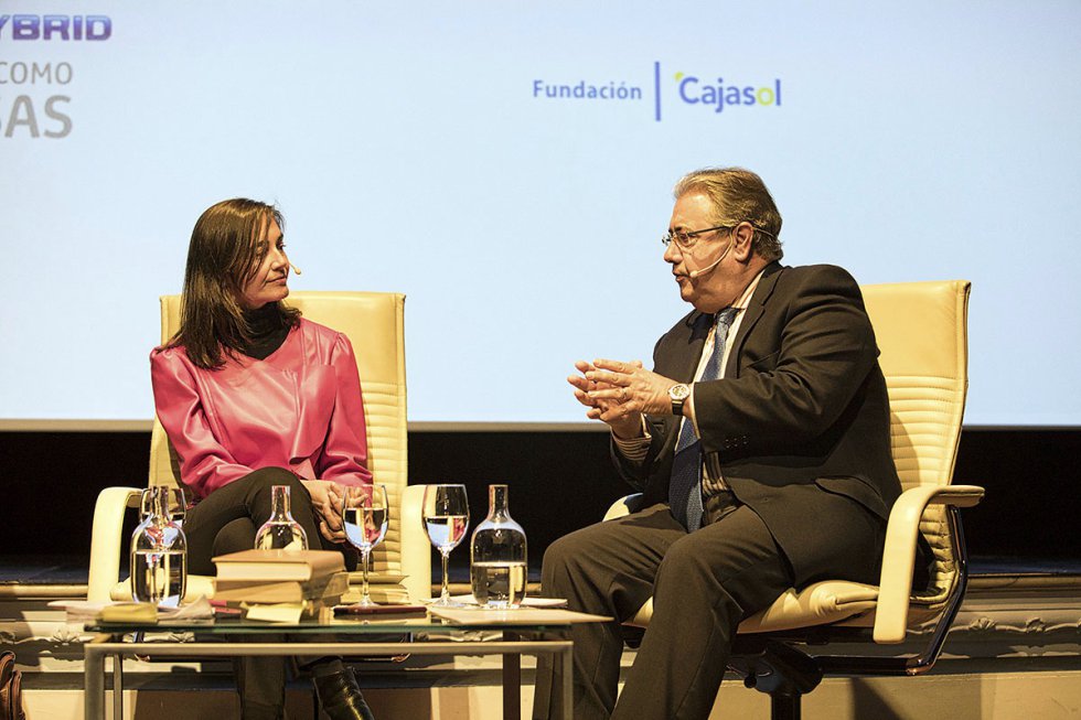 Eva Sáiz y Juan Ignacio Zoido Eva Sáiz y Juan Ignacio Zoido