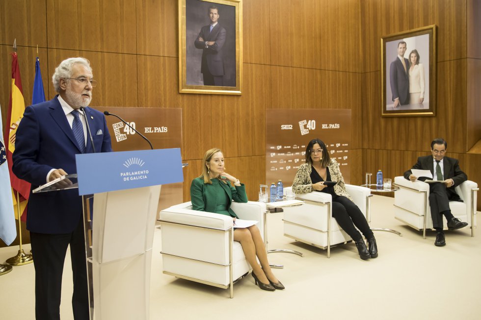 El presidente del Parlamento interviene al principio del acto. El presidente del Parlamento interviene al principio del acto.