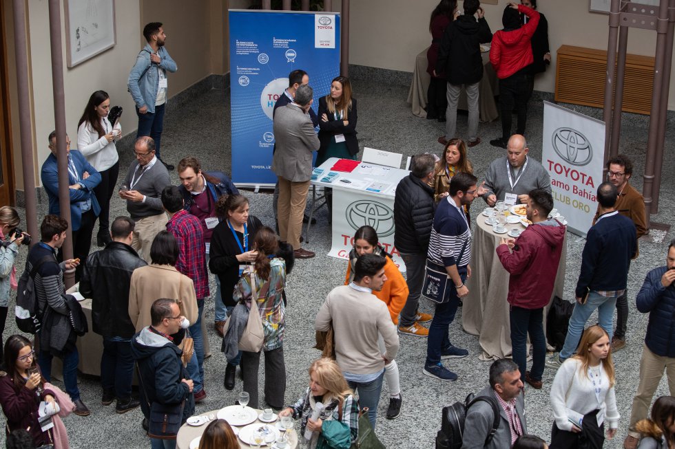 Público asistente en contacto con los patrocidandores de Branding Day Público asistente en contacto con los patrocidandores de Branding Day