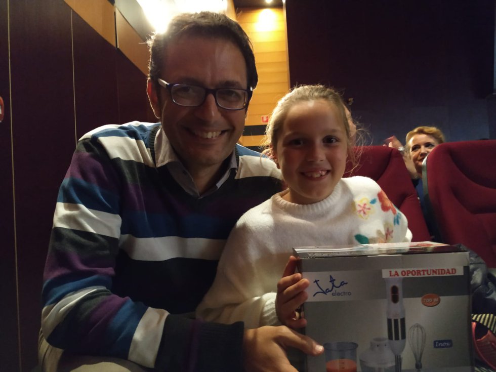 Juan Antonio gritó ¡Viva Rusia! con David de Jorge y ganó una batidora. Juan Antonio gritó ¡Viva Rusia! con David de Jorge y ganó una batidora.