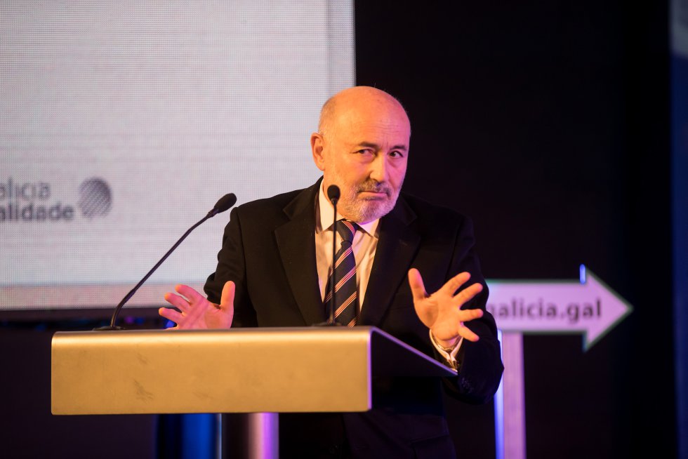 El delegado del gobierno, Javier Losada, durante su discurso. El delegado del gobierno, Javier Losada, durante su discurso.
