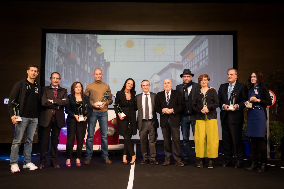 Foto de familia de los premiados en la gala SERenidade 2018. Foto de familia de los premiados en la gala SERenidade 2018.