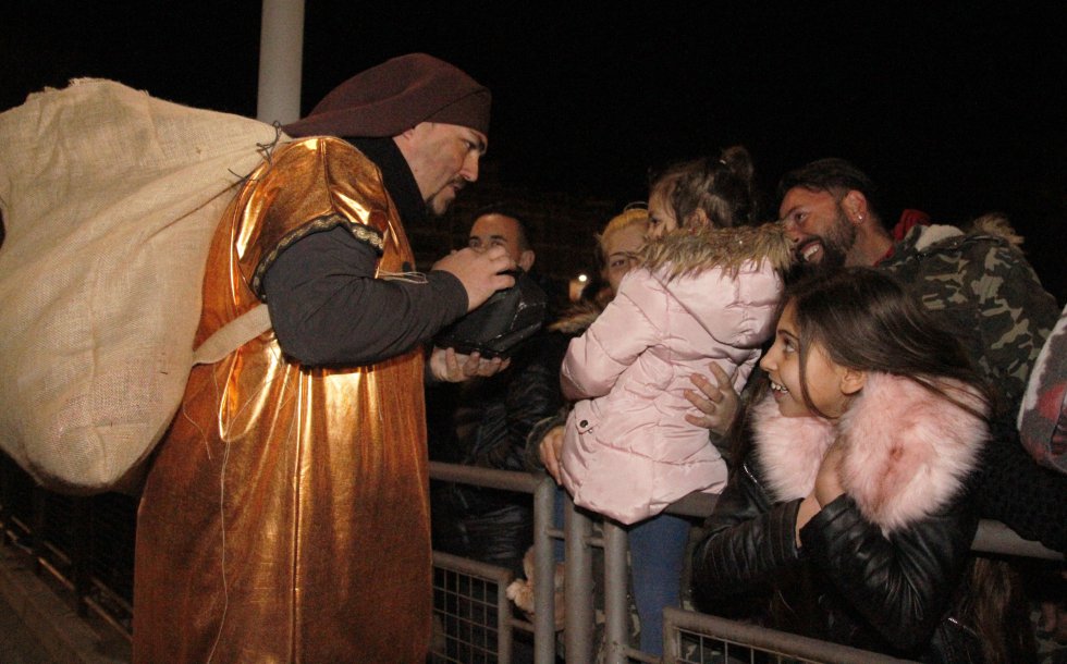 FOTOGALERÍA | Cabalgata Reyes Magos - Elda 2019 FOTOGALERÍA | Cabalgata Reyes Magos - Elda 2019