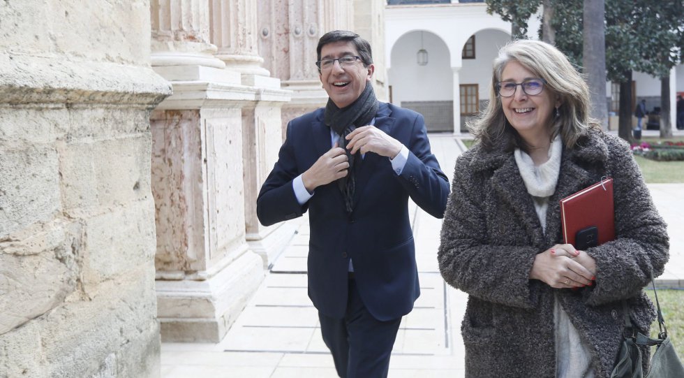 El líder andaluz de Ciudadanos Juan Marín a su llegada al Parlamento de Andalucía El líder andaluz de Ciudadanos Juan Marín a su llegada al Parlamento de Andalucía