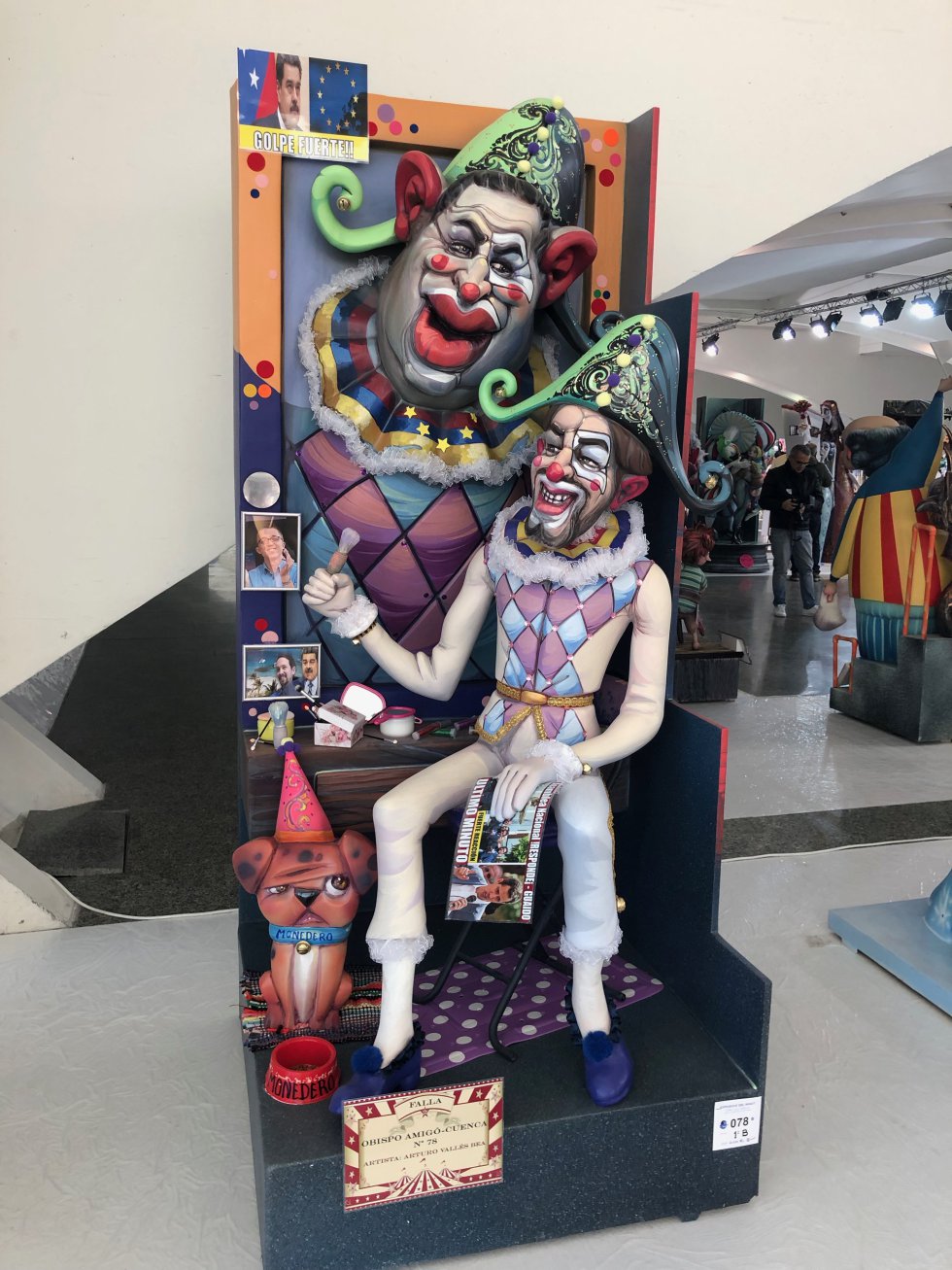 Fotogalería: Franco, Abascal, Juan Carlos I y Pedro Sánchez inspiran a las Fallas Fotogalería: Franco, Abascal, Juan Carlos I y Pedro Sánchez inspiran a las Fallas