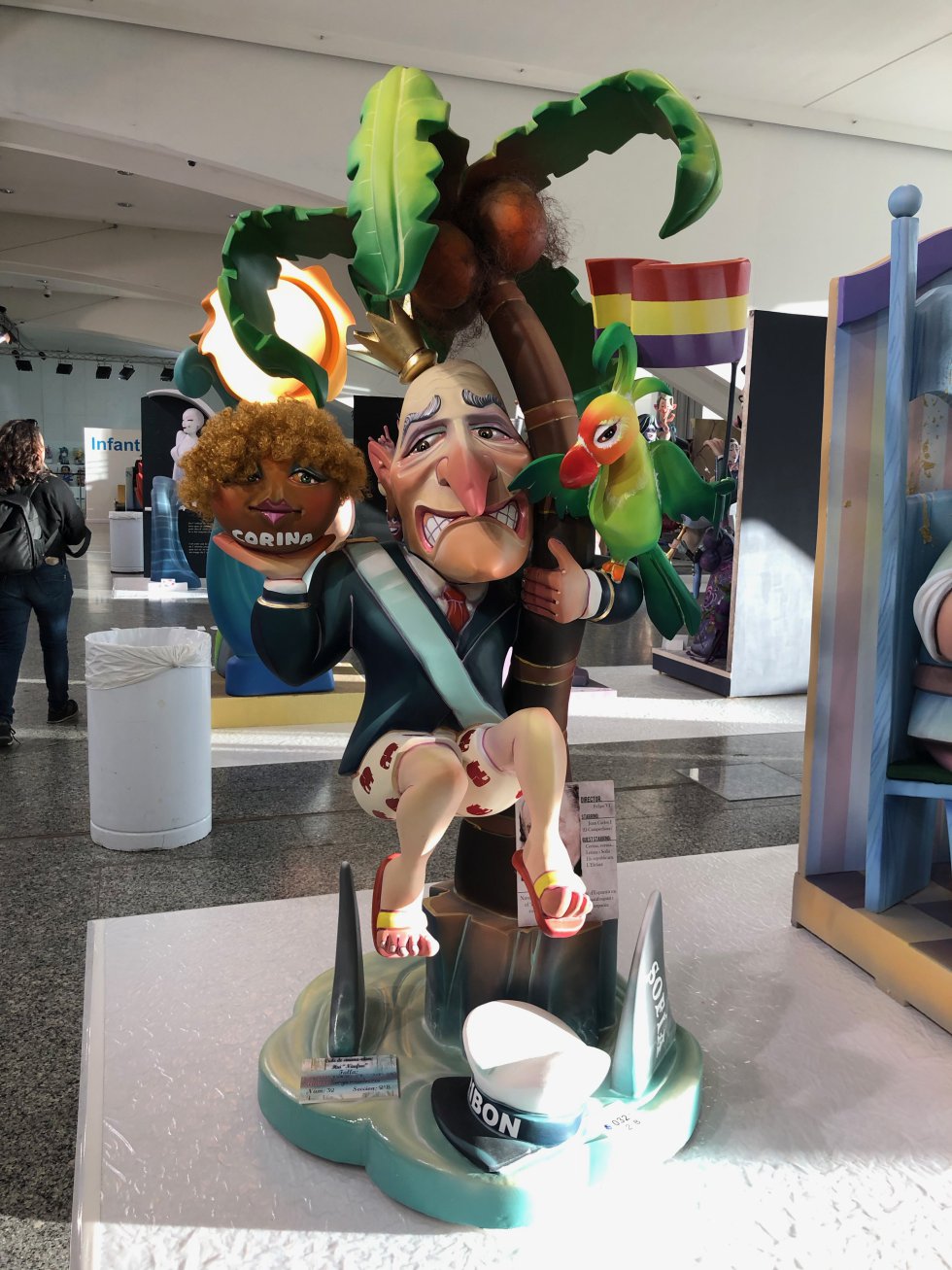 Fotogalería: Franco, Abascal, Juan Carlos I y Pedro Sánchez inspiran a las Fallas Fotogalería: Franco, Abascal, Juan Carlos I y Pedro Sánchez inspiran a las Fallas