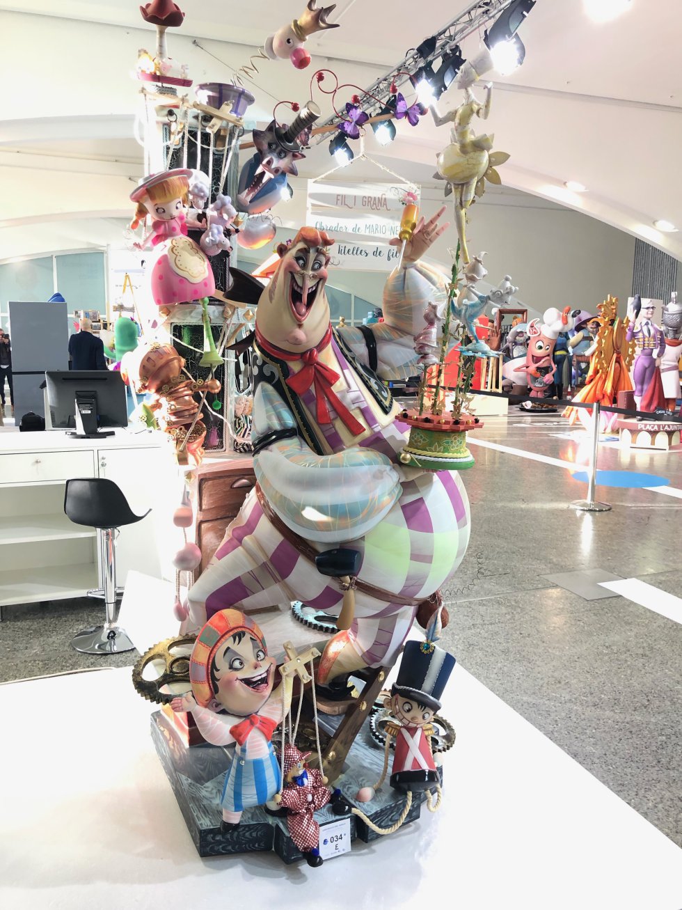 Ninots de las fallas de sección especial y municipales Ninots de las fallas de sección especial y municipales