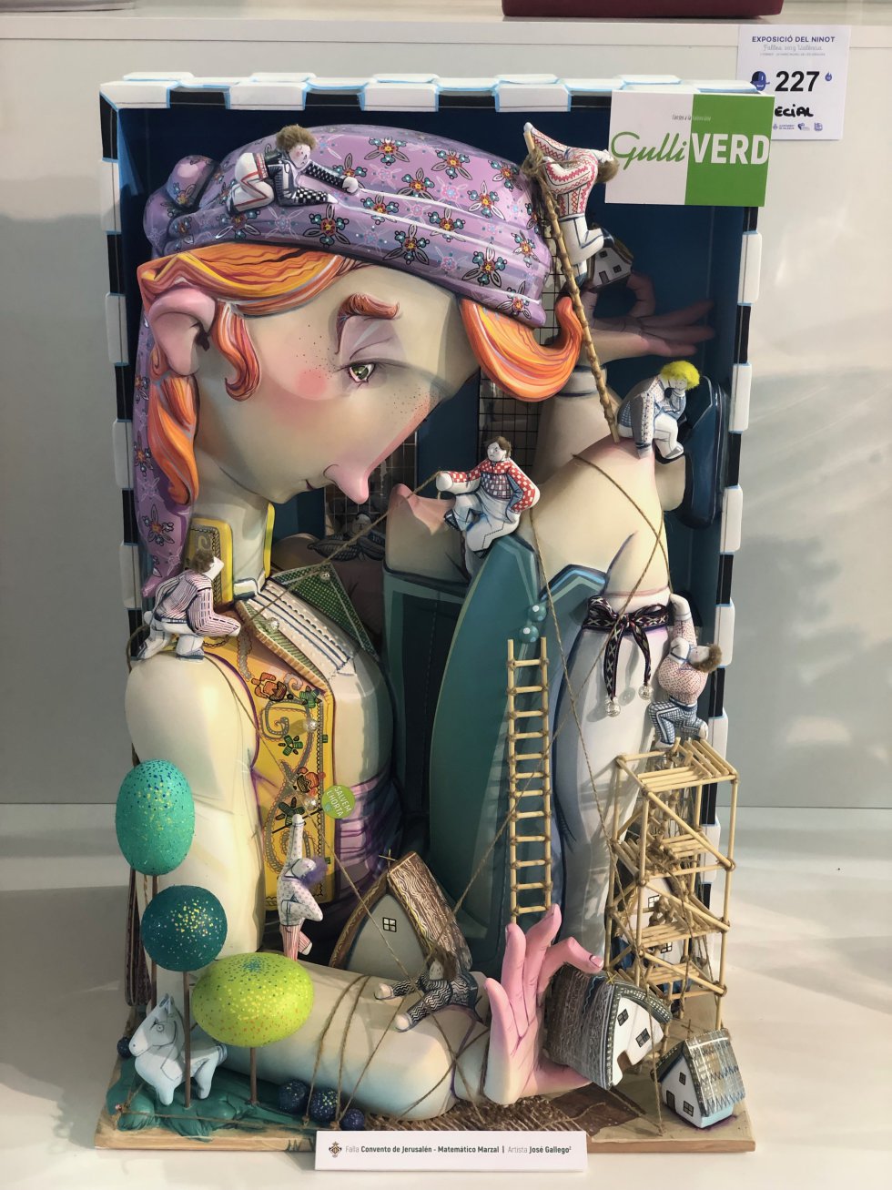 Ninots de las fallas de sección especial y municipales Ninots de las fallas de sección especial y municipales