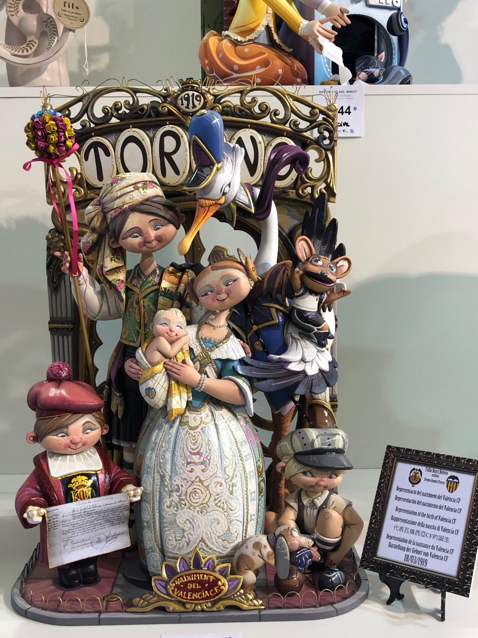 Ninots de las fallas de sección especial y municipales Ninots de las fallas de sección especial y municipales
