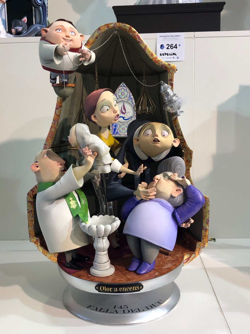 Ninots de las fallas de sección especial y municipales Ninots de las fallas de sección especial y municipales