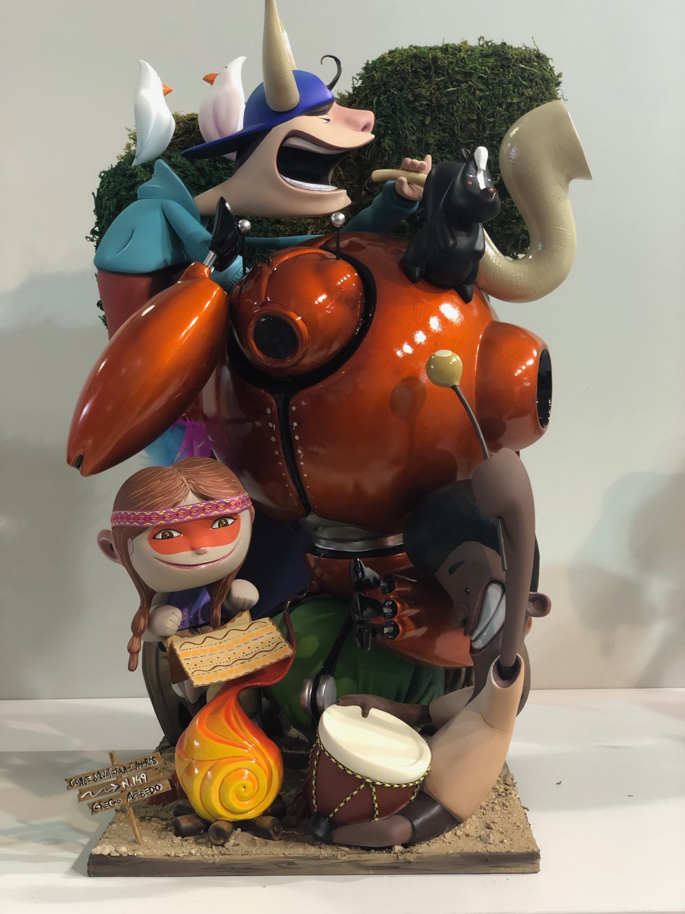Ninots de las fallas de sección especial y municipales Ninots de las fallas de sección especial y municipales