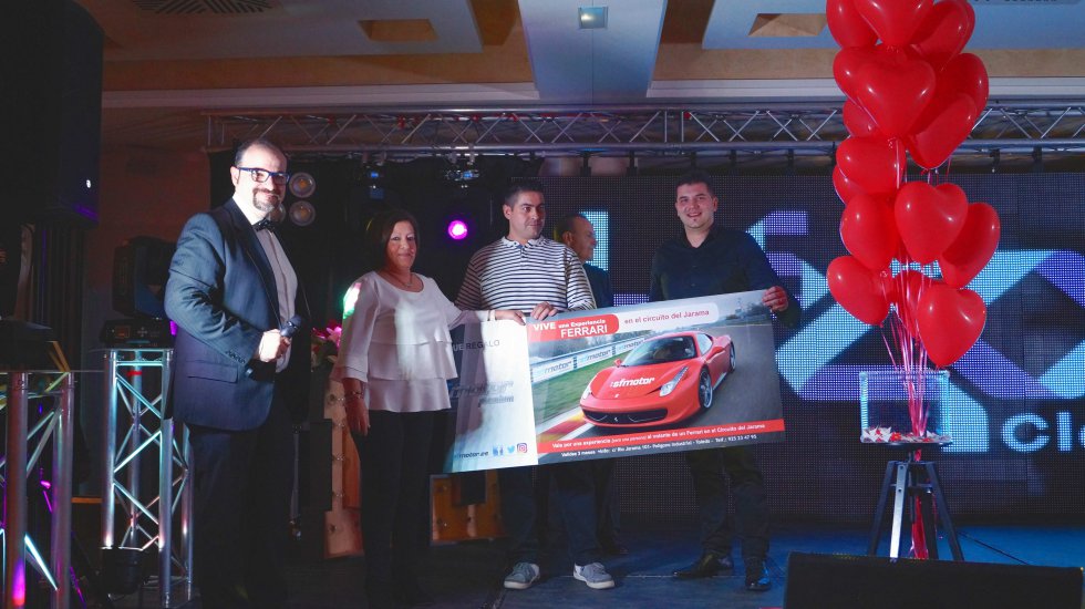 Aquí tienes las mejores imágenes de la cena de gala 'Enamorados 19' en Toledo Aquí tienes las mejores imágenes de la cena de gala 'Enamorados 19' en Toledo