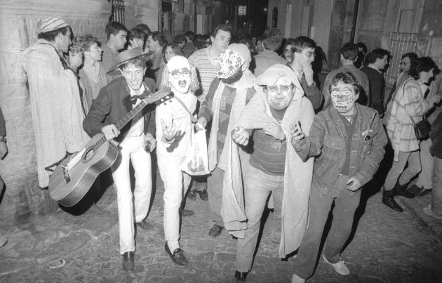 Participantes en el Carnaval de 1985