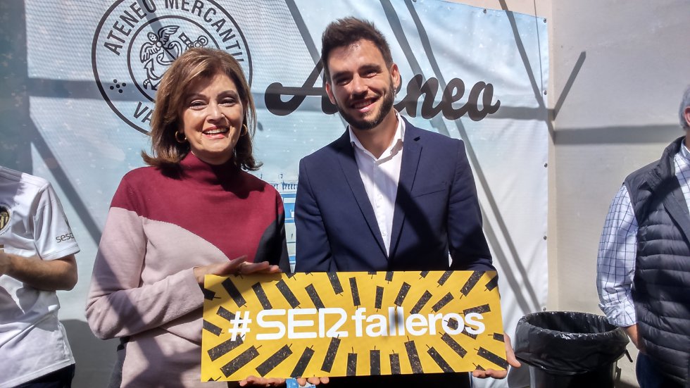 Fotogalería: las mascletàs de 2019 desde el balcón del Ateneo Fotogalería: las mascletàs de 2019 desde el balcón del Ateneo
