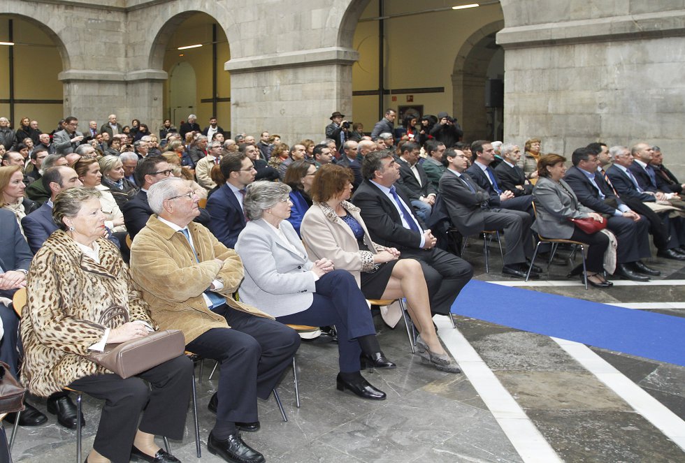 Asistentes al acto (2015) Asistentes al acto (2015)