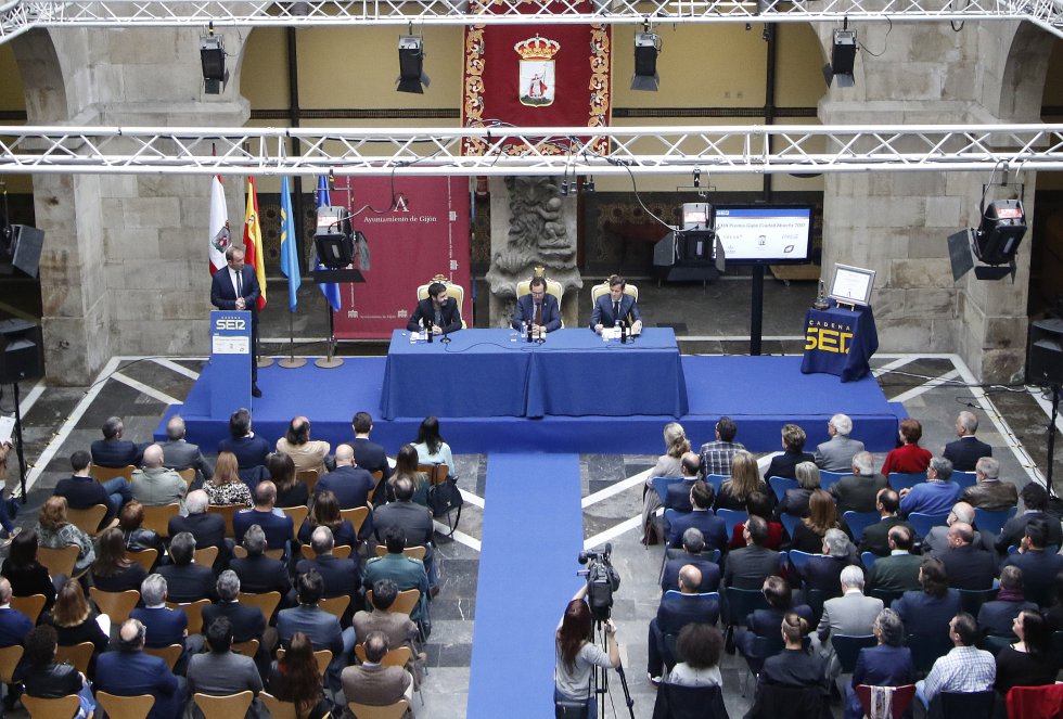Imagen del patio central del CCAI (2017) Imagen del patio central del CCAI (2017)
