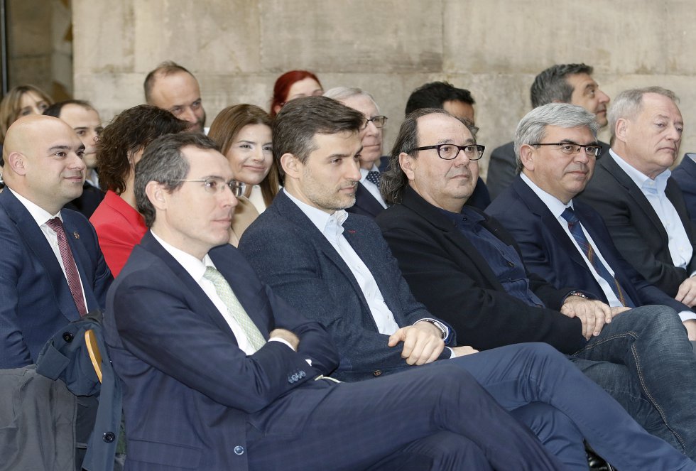 Los portavoces municipales durante la entrega (2018) Los portavoces municipales durante la entrega (2018)
