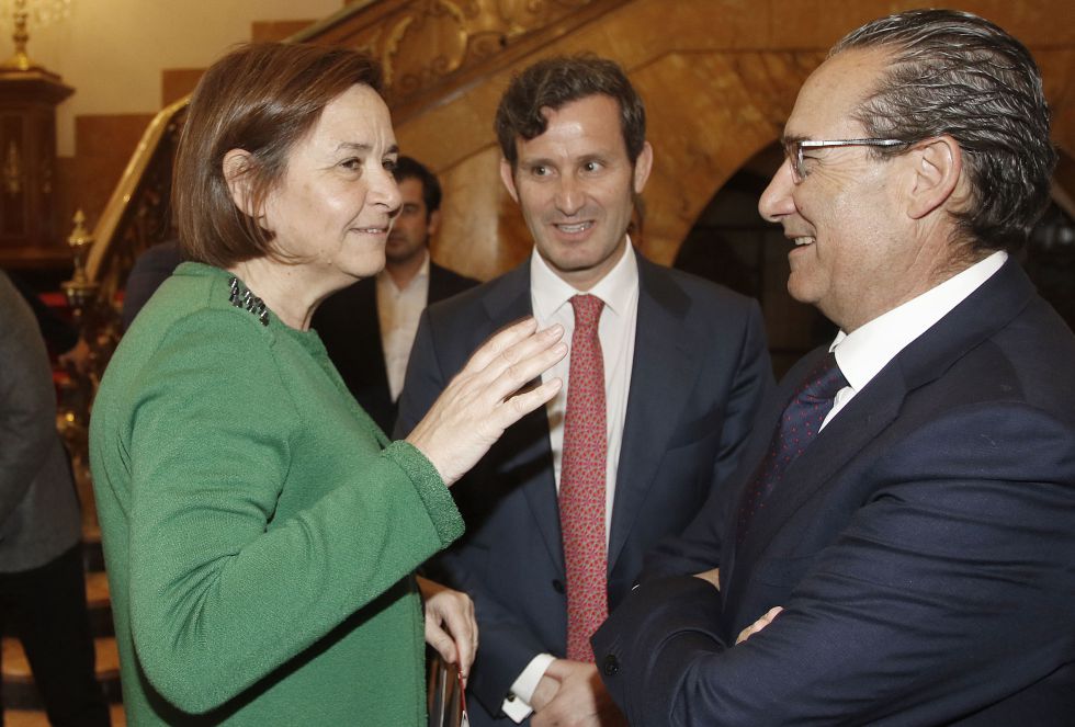 El director de Ser Gijón, Pablo González-Palacios en conversación junto a la alcaldesa de Gijón, Carmen Moriyón y el director de la Red de Emisoras de la Cadena Ser, José Carlos Herreros El director de Ser Gijón, Pablo González-Palacios en conversación junto a la alcaldesa de Gijón, Carmen Moriyón y el director de la Red de Emisoras de la Cadena Ser, José Carlos Herreros