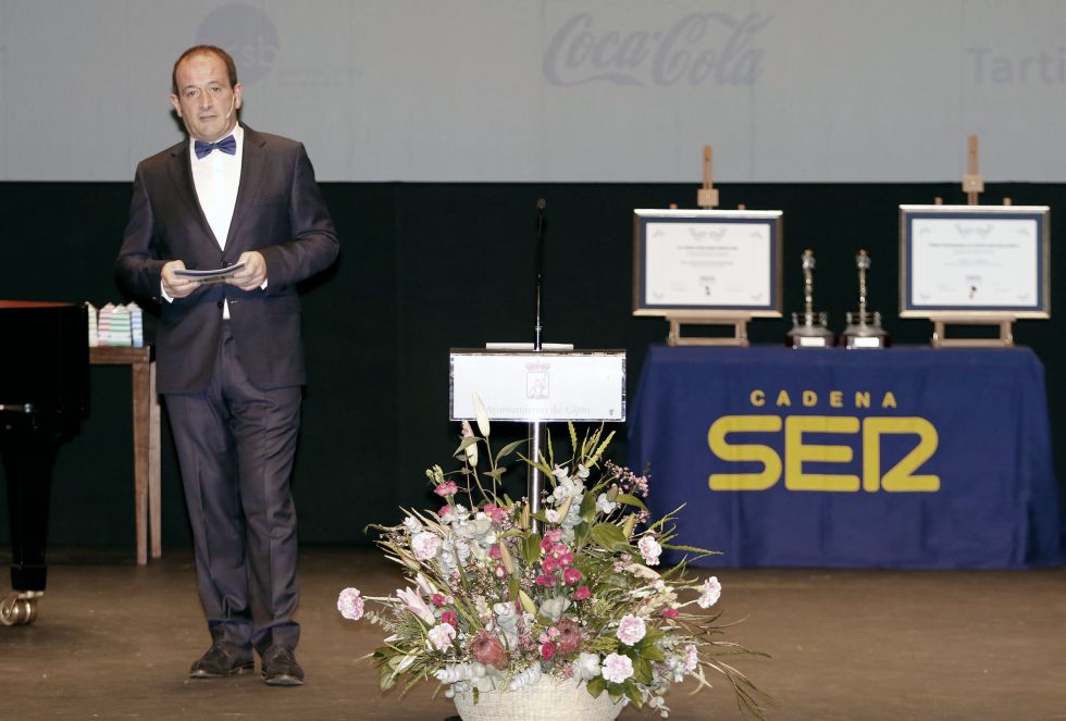 Nacho Poncela, maestro de ceremonias del XXV Premio Gijón Ciudad Abierta Nacho Poncela, maestro de ceremonias del XXV Premio Gijón Ciudad Abierta